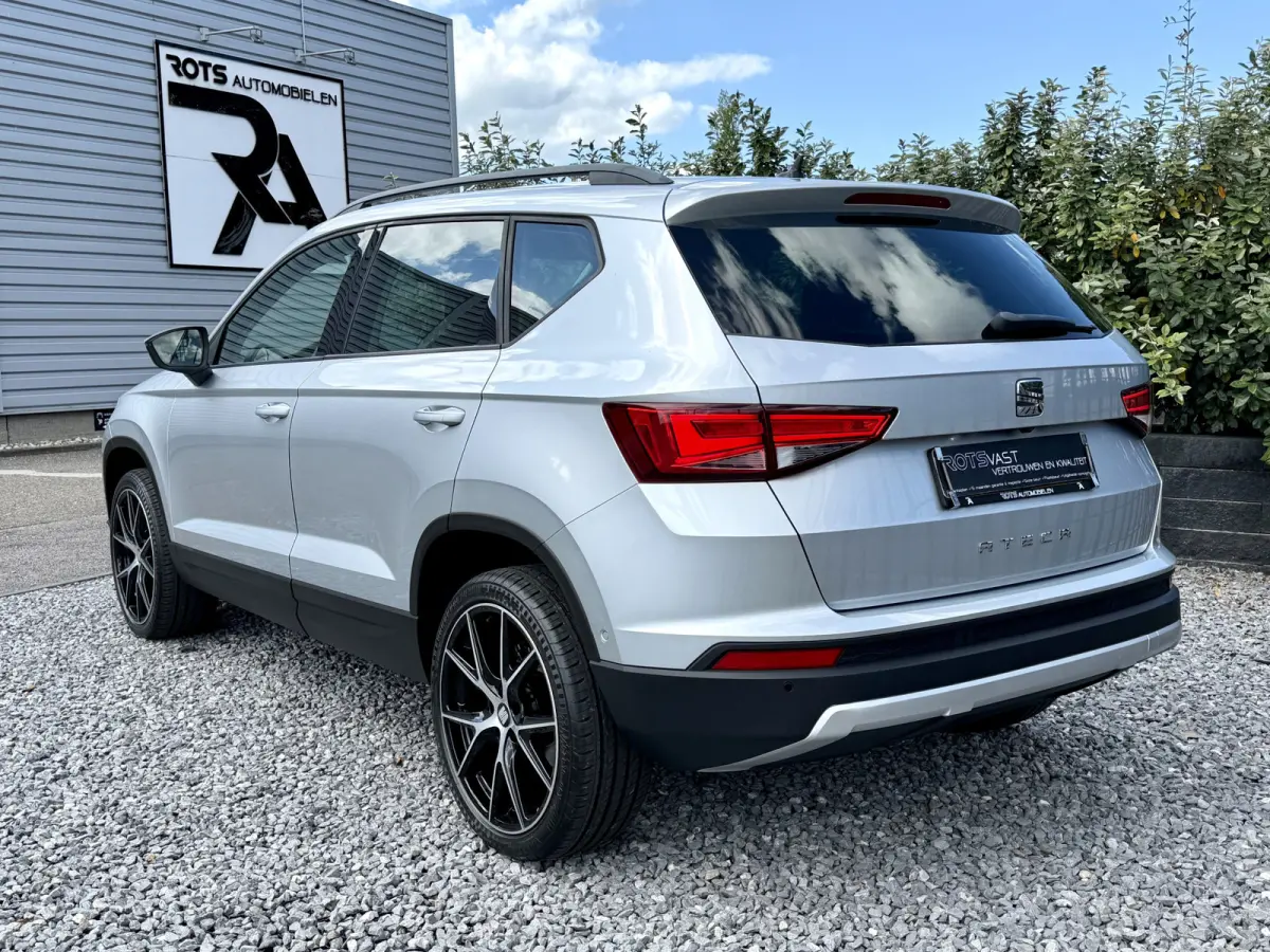 EcoTSI Style Navi|Camera|Carplay|Cruis Grijs