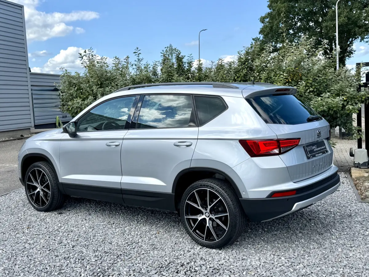 EcoTSI Style Navi|Camera|Carplay|Cruis Grijs