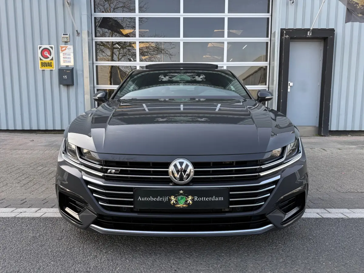 2.0 TSI R-Line LED/PDC/CAM/LMV18/NAVI/LEER