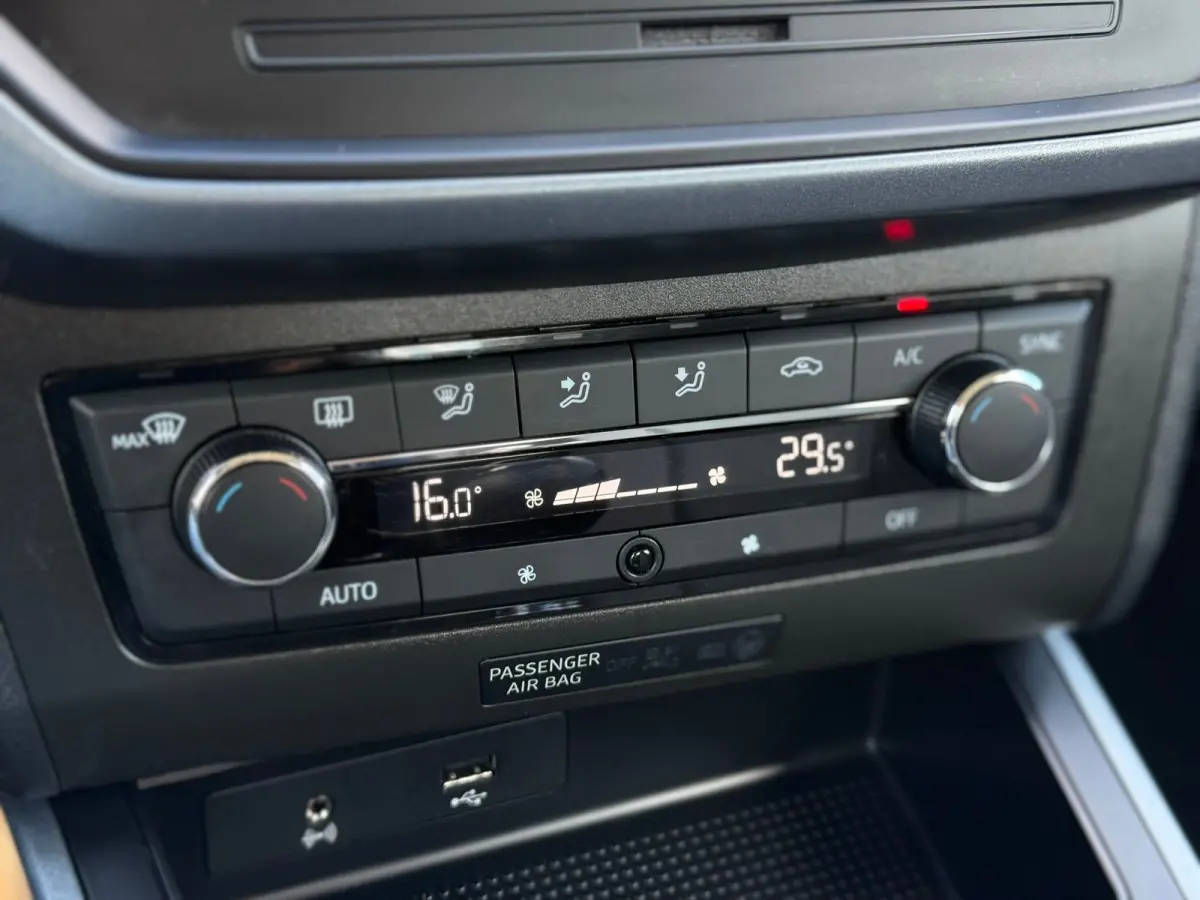 1.0 TSI Xcellence Trekhaak | Cruise control | Parkeersensoren | Airco