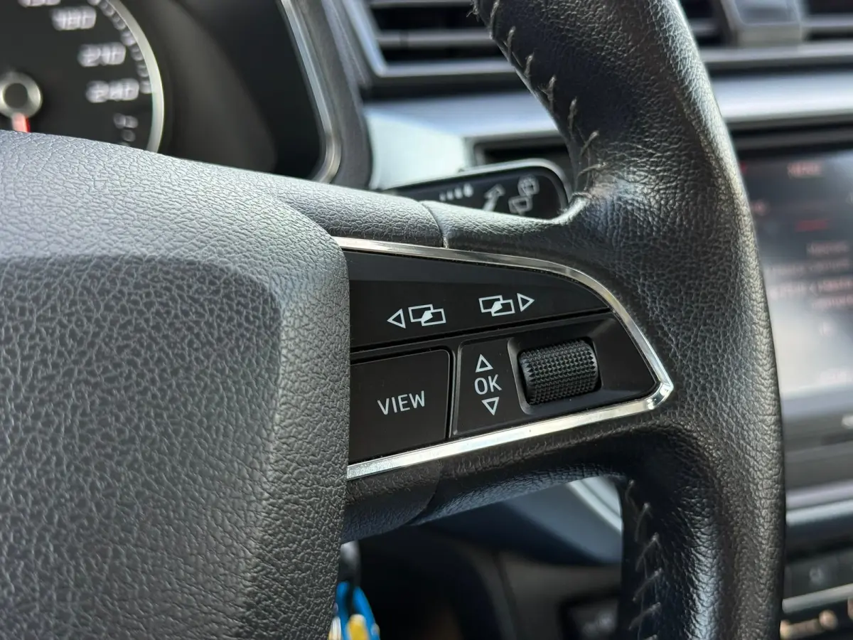 1.0 TSI Xcellence Trekhaak | Cruise control | Parkeersensoren | Airco