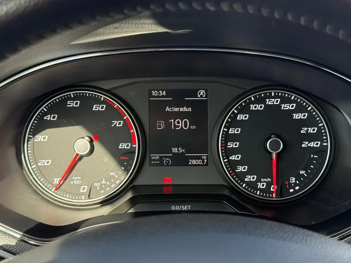 1.0 TSI Xcellence Trekhaak | Cruise control | Parkeersensoren | Airco