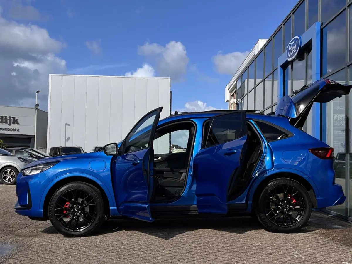 2.5 PHEV ST-Line X 243PK Black Pack €9.500,- Voorraadvoordeel! Elek. Trekhaak Panodak AGR Stoelen Adaptieve Cruise 2100KG Trekgewicht Winterpack Camera Blind-Spot Navi Climate B&O *Complee