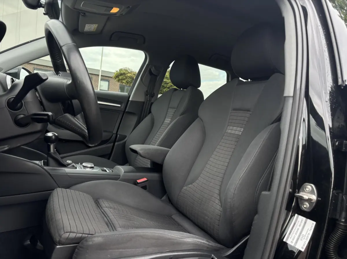 1.0 TFSI Pro Line cruise pdc stoel vw