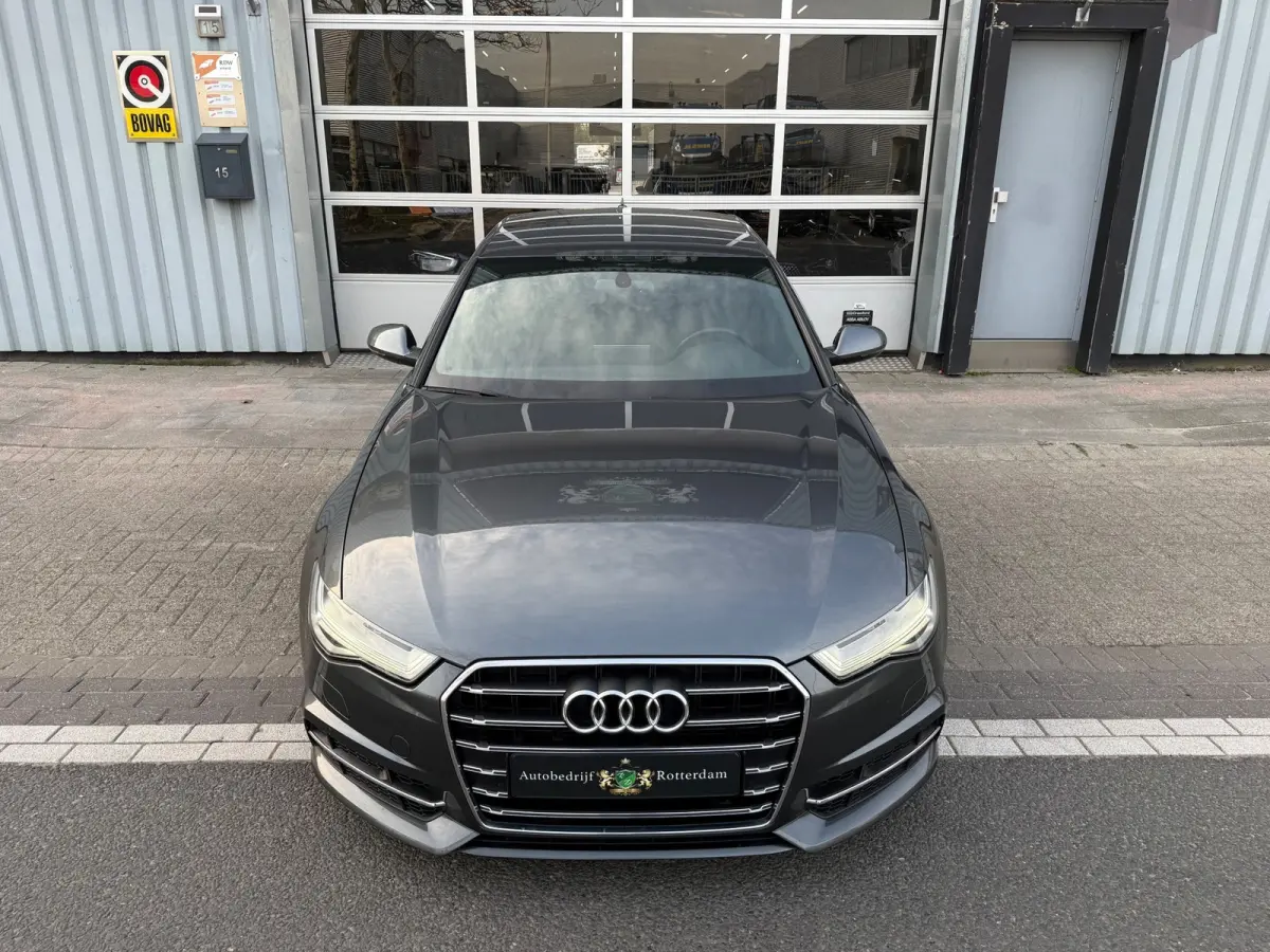 1.8 TFSI Ultra S AUT LMV18/PDC/LEER/NAVI