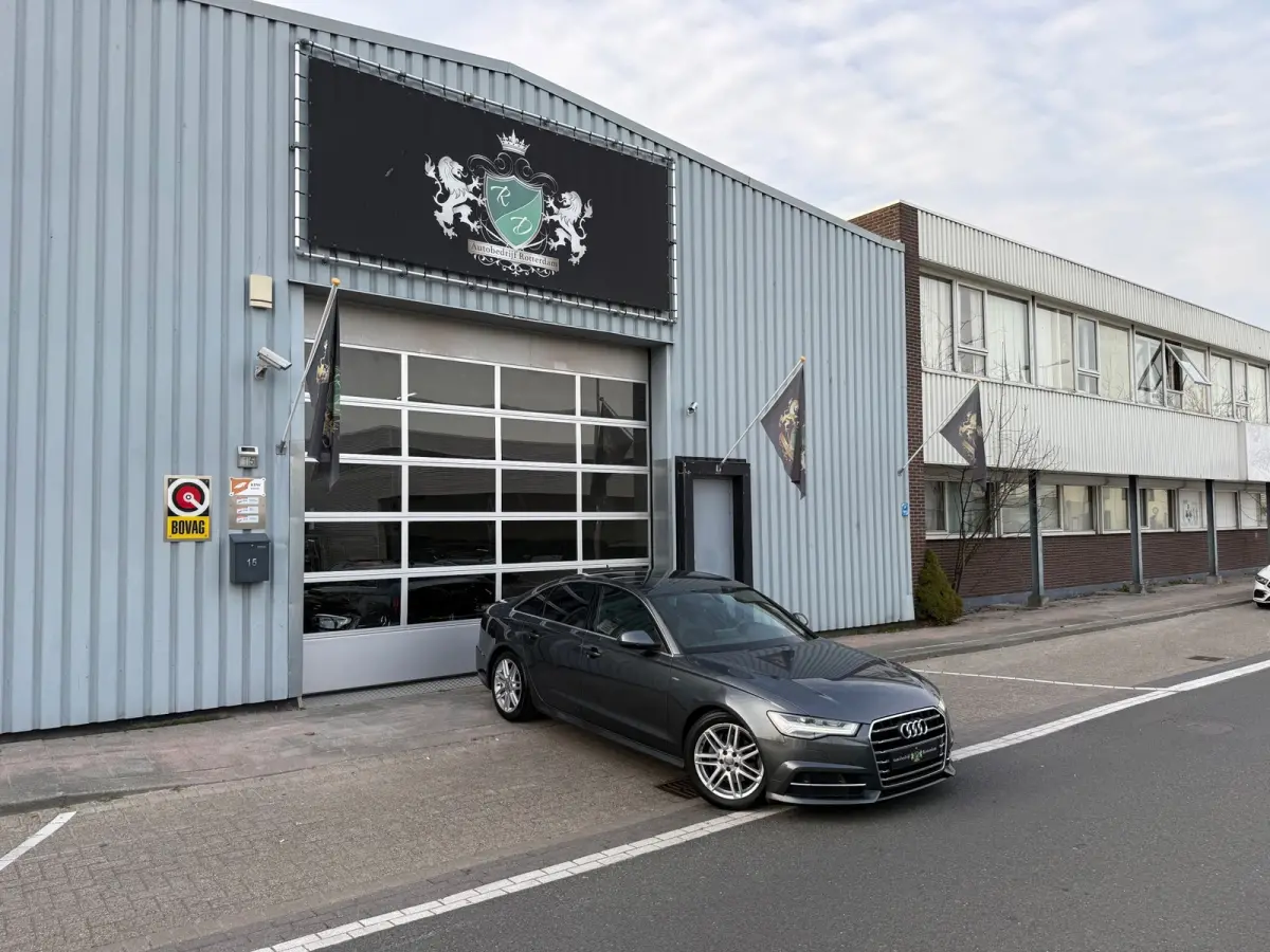 1.8 TFSI Ultra S AUT LMV18/PDC/LEER/NAVI