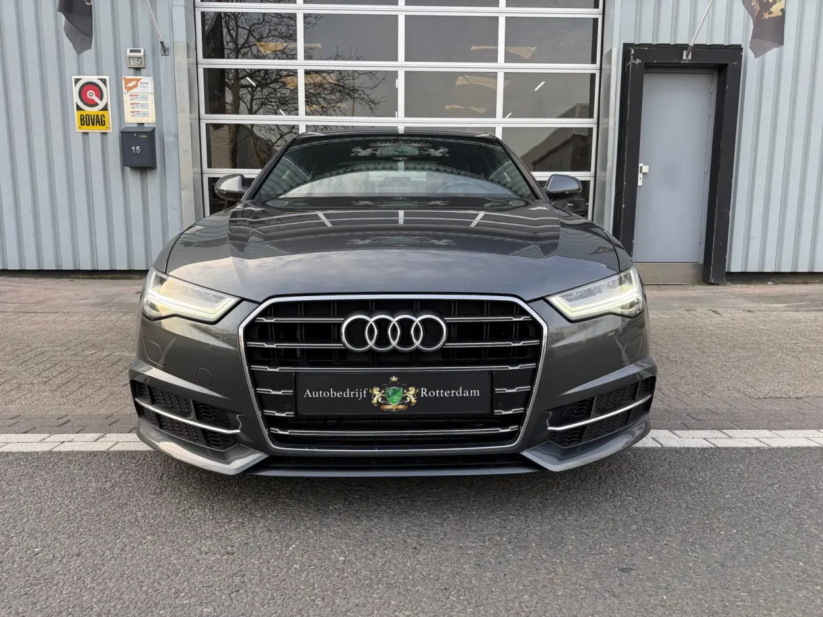 1.8 TFSI Ultra S AUT LMV18/PDC/LEER/NAVI