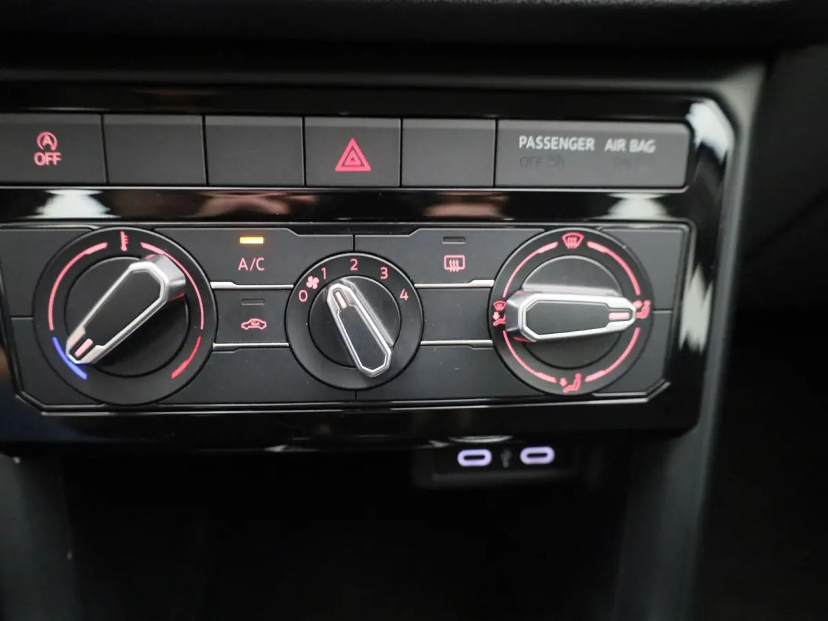 1.0 TSI Life | Airco | Cruise Control | LED |
