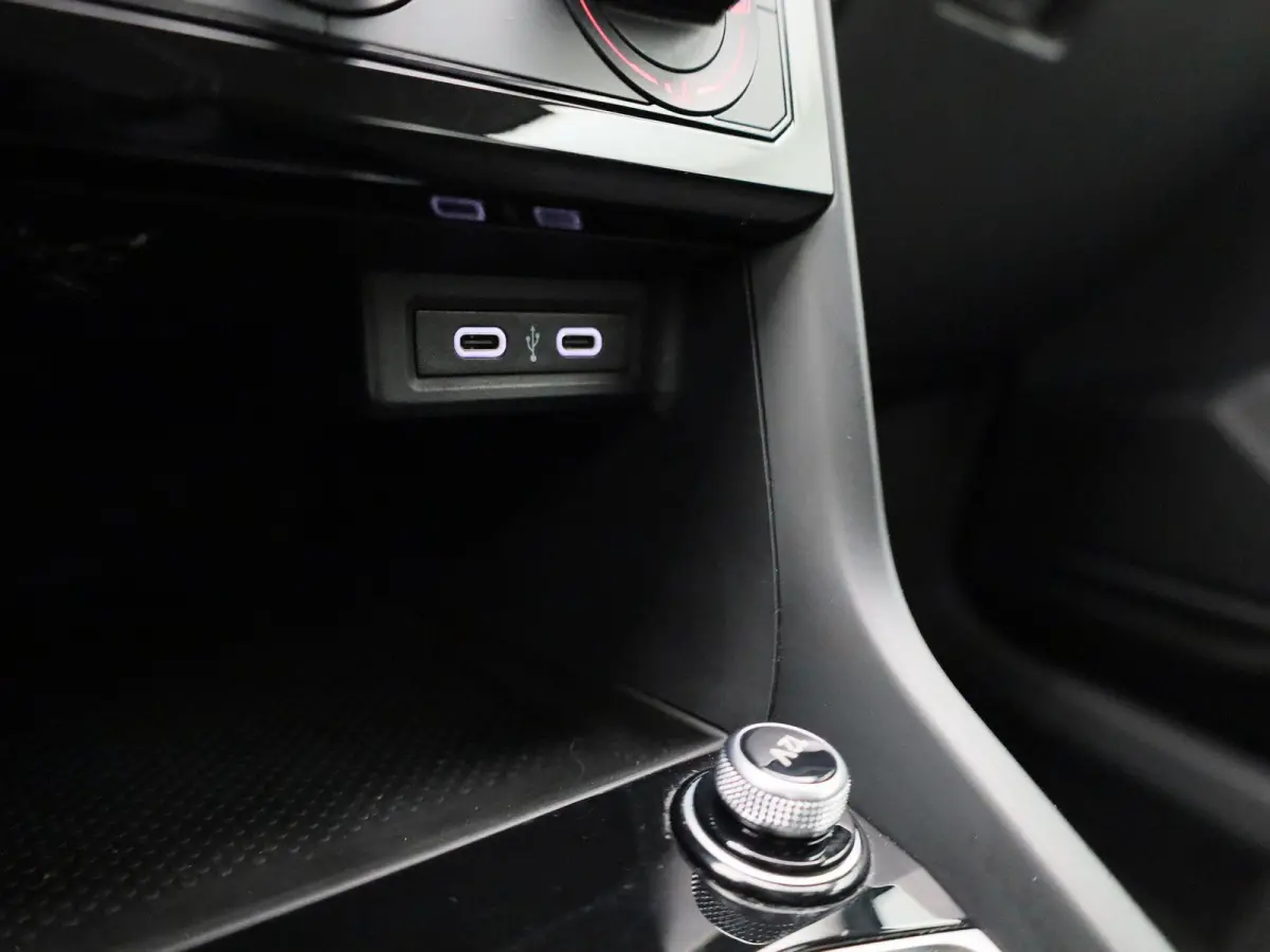 1.0 TSI Life | Airco | Cruise Control | LED |
