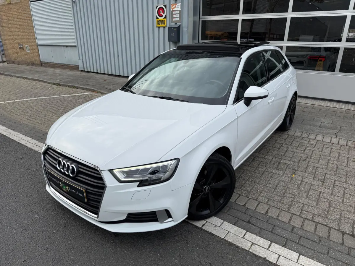 1.5 TFSI S-tronic AUT ECC/PDC/LMV-18/NAVI