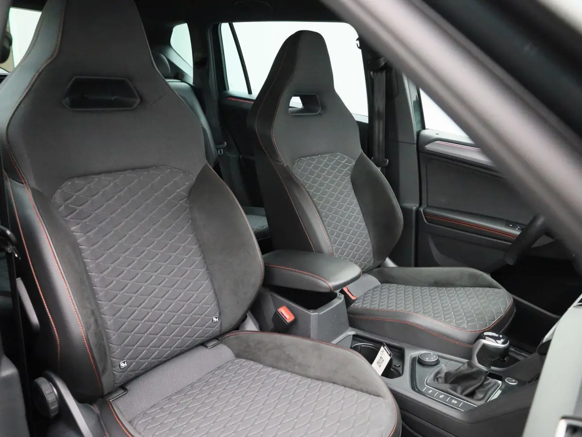 1.5 TSI FR Business | Automaat | Virtual cockpit | Climate control | Apple carplay | LMV | DAB | Bluetooth | Navigatie | Camera | Memory seat
