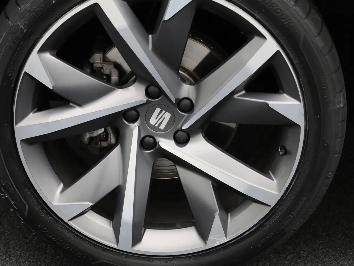 1.5 TSI FR Business | Automaat | Virtual cockpit | Climate control | Apple carplay | LMV | DAB | Bluetooth | Navigatie | Camera | Memory seat