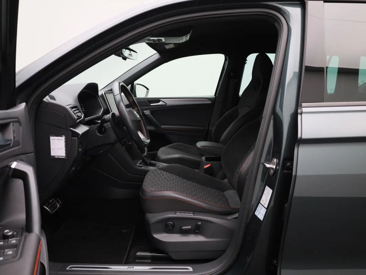 1.5 TSI FR Business | Automaat | Virtual cockpit | Climate control | Apple carplay | LMV | DAB | Bluetooth | Navigatie | Camera | Memory seat
