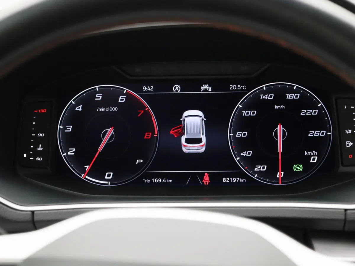 1.5 TSI FR Business | Automaat | Virtual cockpit | Climate control | Apple carplay | LMV | DAB | Bluetooth | Navigatie | Camera | Memory seat