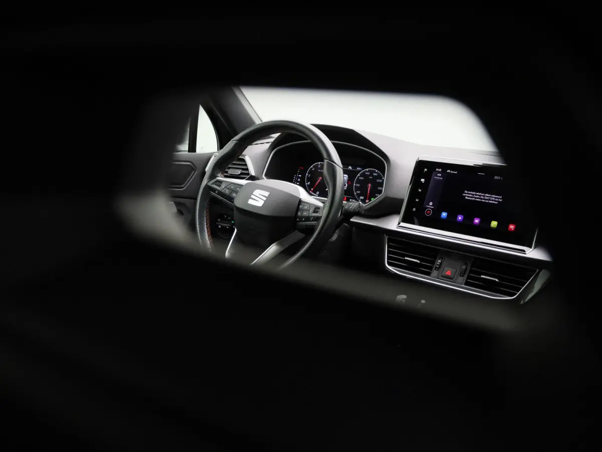 1.5 TSI FR Business | Automaat | Virtual cockpit | Climate control | Apple carplay | LMV | DAB | Bluetooth | Navigatie | Camera | Memory seat