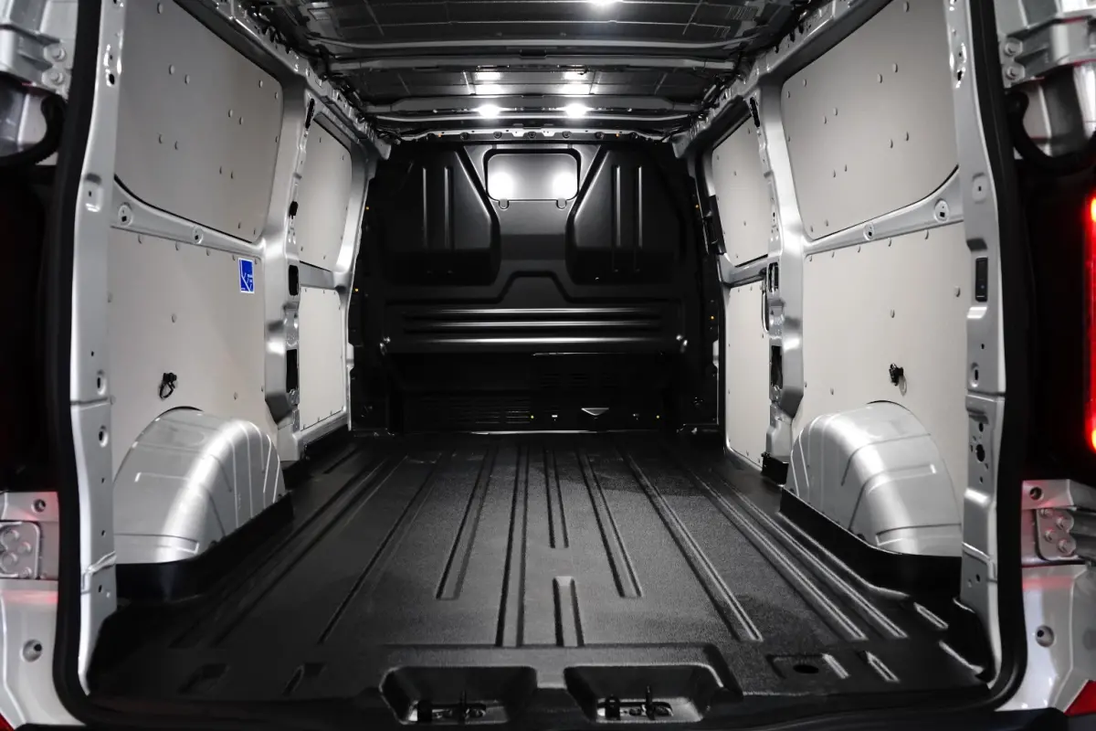 71kWh 340 L2H1 | 16inch | Stoel/Voorruitverwarming | 370KM | LED | | 2 zitplaatsen rechtsvoor | Airco (automatisch) | Apple Carplay/Android Auto|telefoonintegratie premium