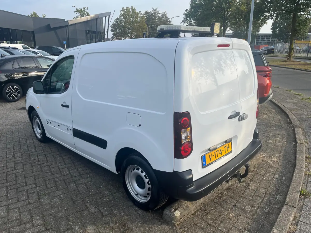 122 1.6 BlueHDi 100 L1 Premium S&S | AIRCO | | Airco | Anti Blokkeer Systeem | Armsteun voor