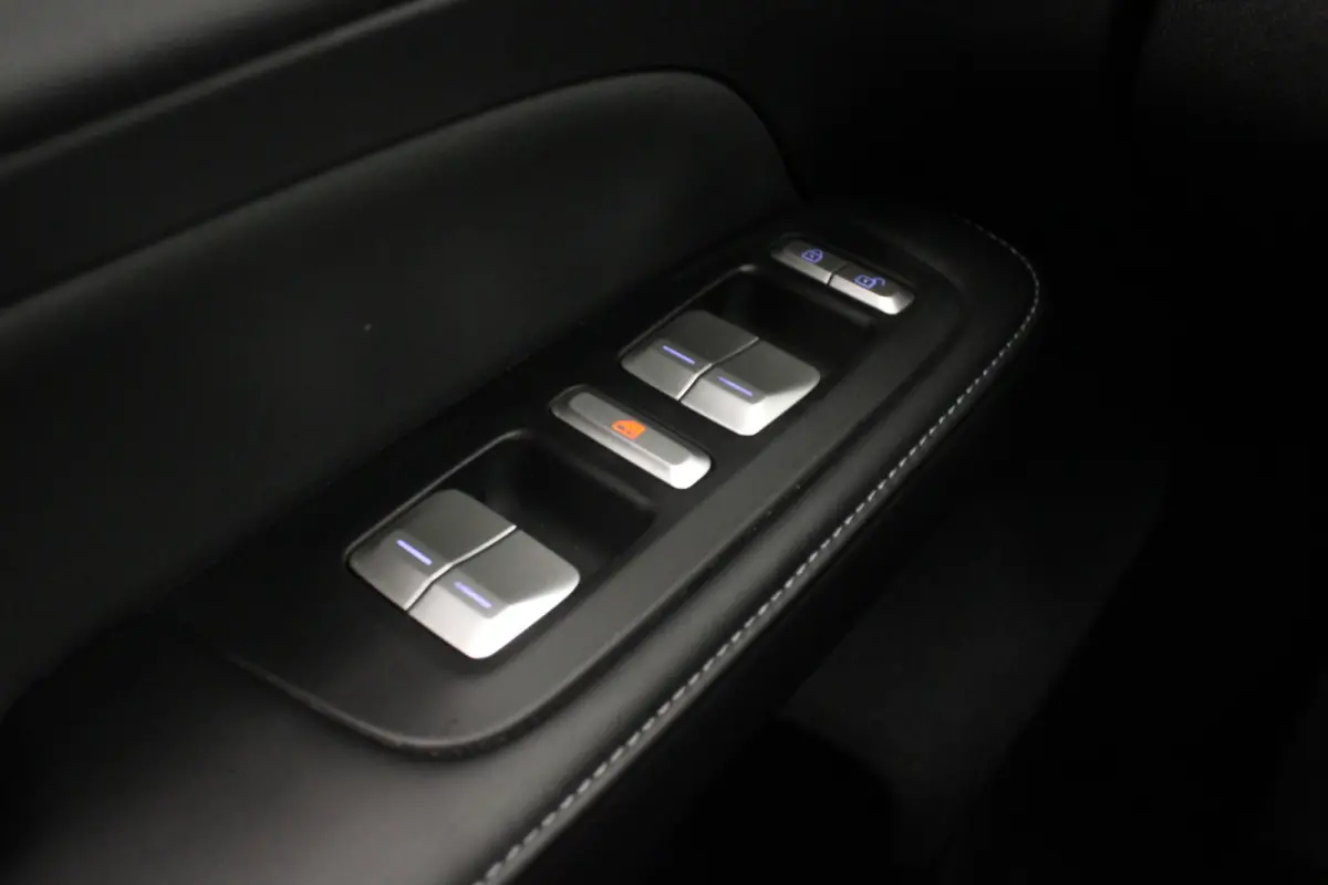 RWD Standard Range 66 kWh