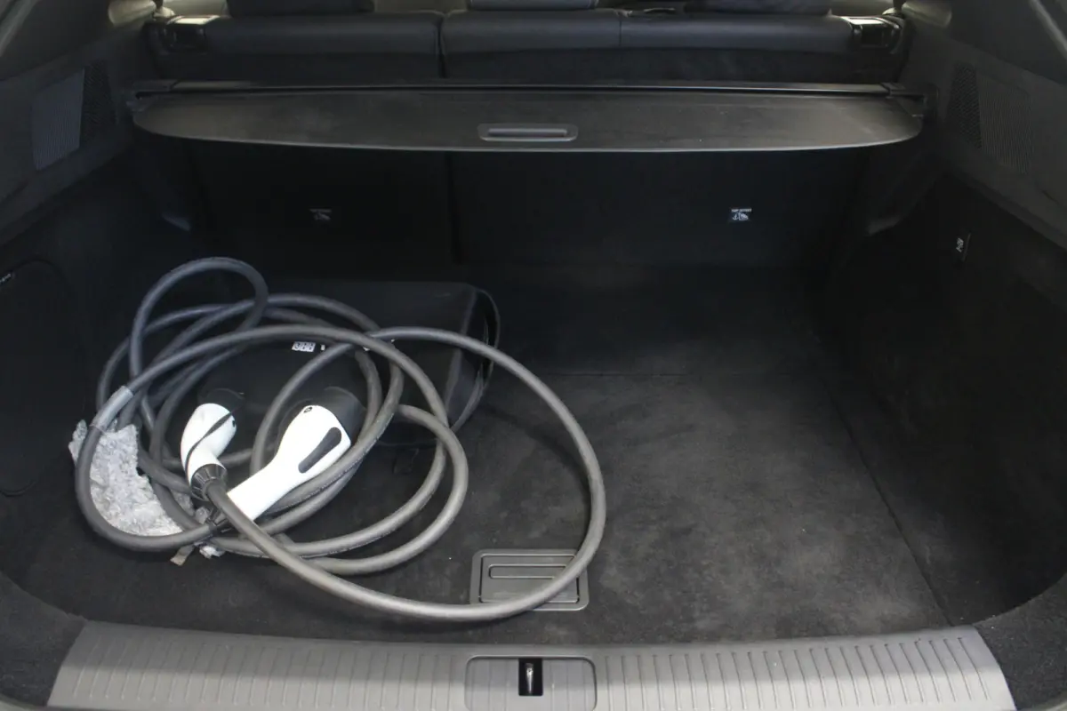 RWD Standard Range 66 kWh