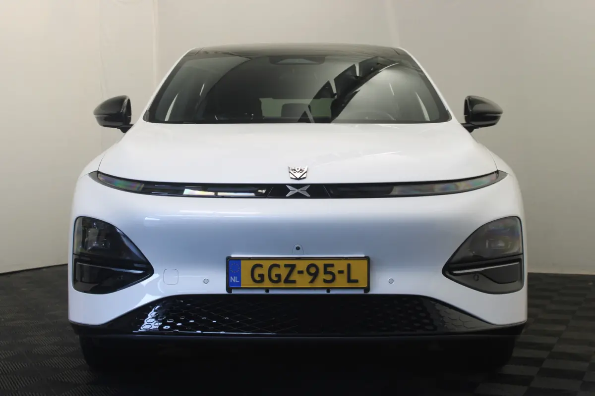 RWD Standard Range 66 kWh