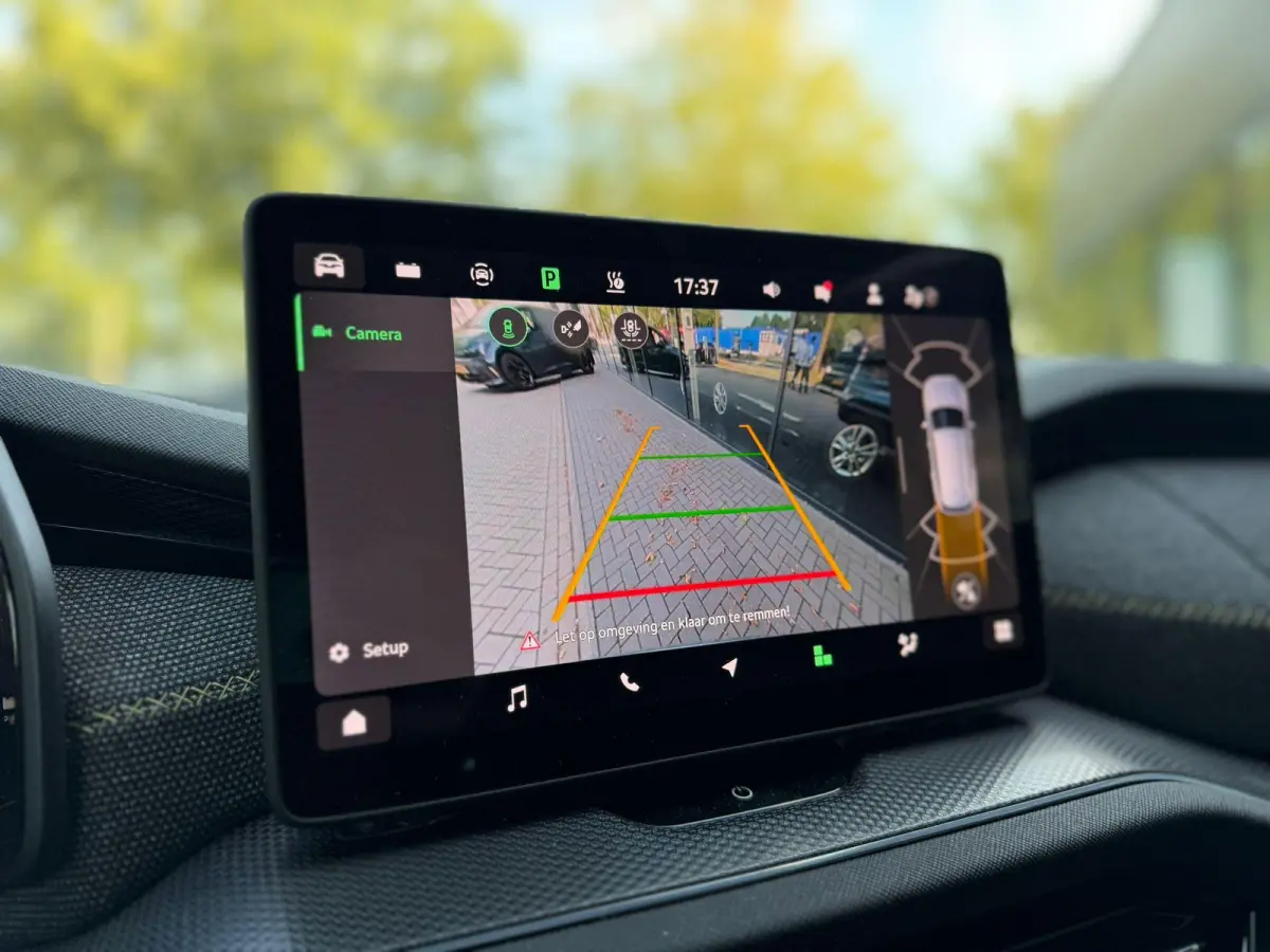 1.5 TSI PHEV Business Edition 204 PK | Navigatie |  Apple Carplay/Android Auto | Keyless Entry | Climate Control | Adaptive Cruise Control | Parkeersensoren | Elektrische achterklep | Privac