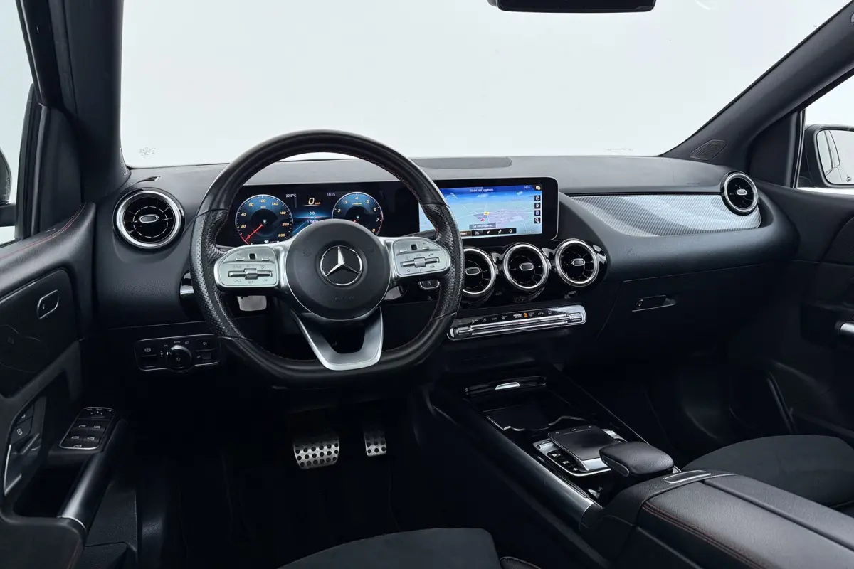 180 Business Solution | AMG-Line | Panoramadak | Org NL | CarPlay | Camera | Navigatie | Stoelverwarming |