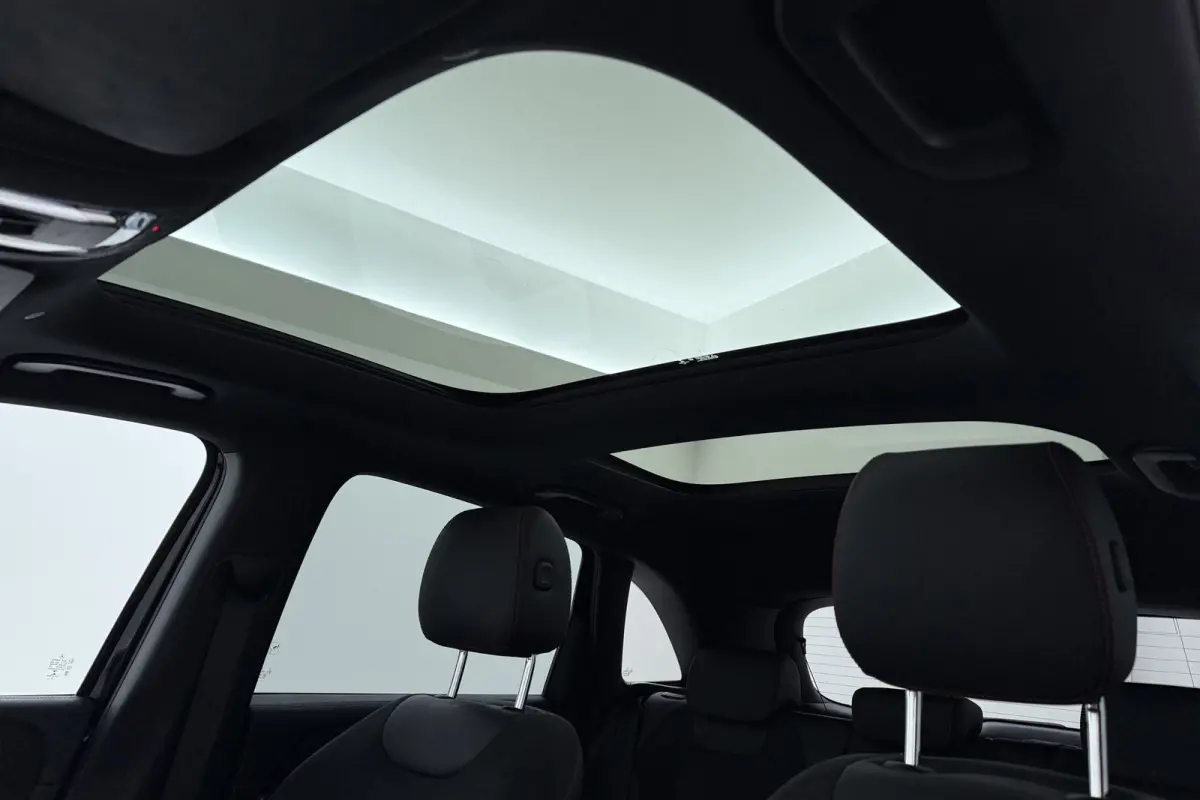 180 Business Solution AMG-Line | Panoramadak | Org NL | CarPlay | Camera | Navigatie | Stoelverwarming |