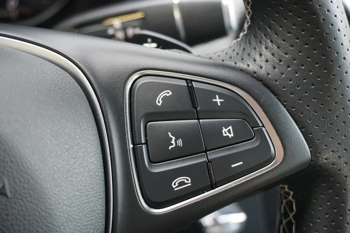180 Prestige + CAMERA / NAVI / CLIMATE CONTROL