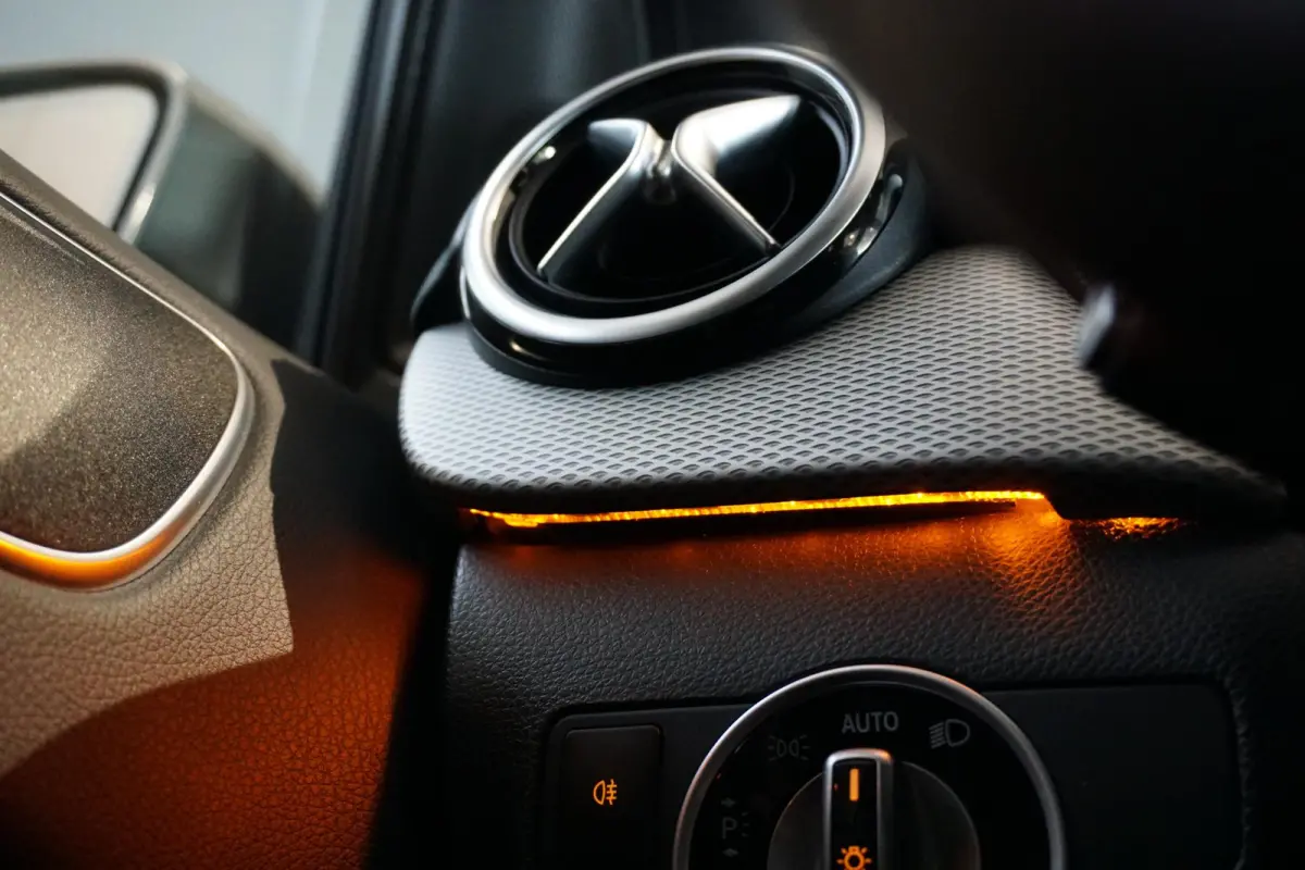 180 Prestige + CAMERA / NAVI / CLIMATE CONTROL