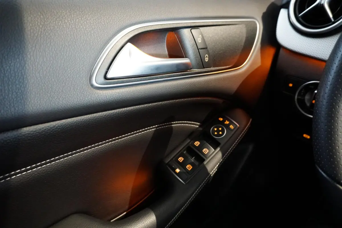 180 Prestige + CAMERA / NAVI / CLIMATE CONTROL