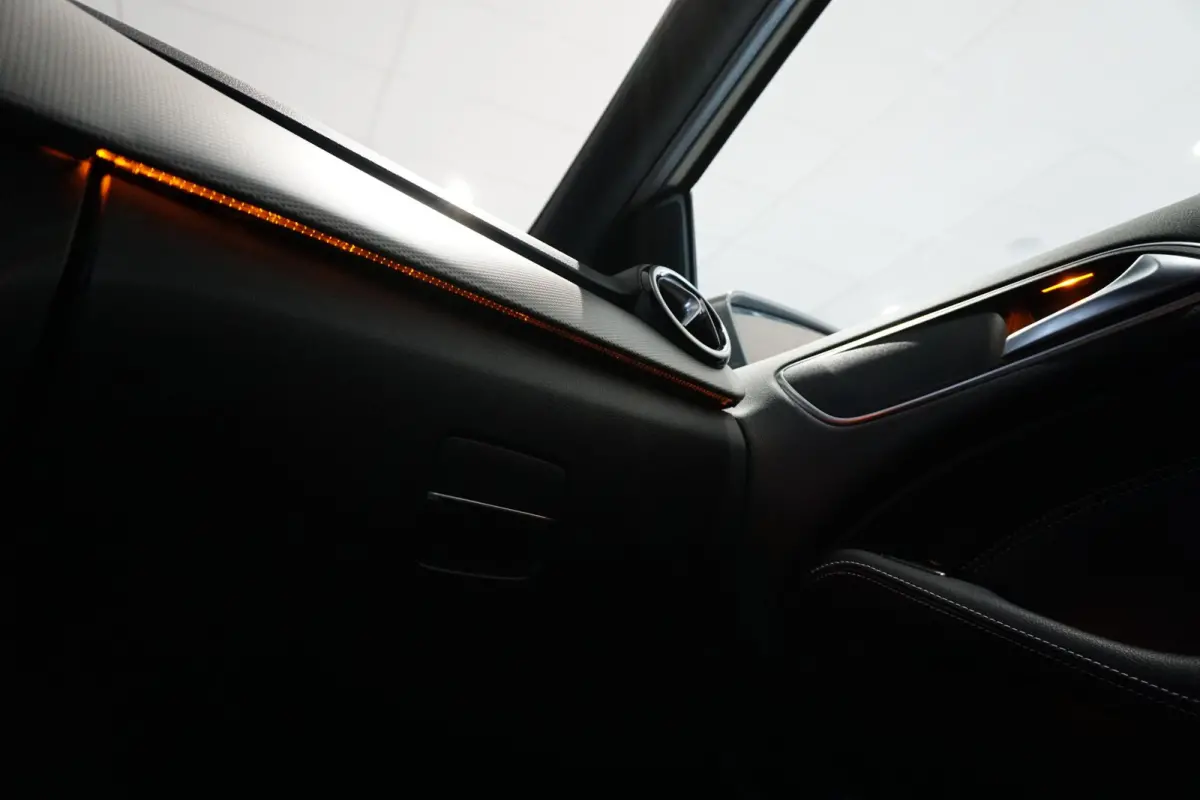 180 Prestige + CAMERA / NAVI / CLIMATE CONTROL
