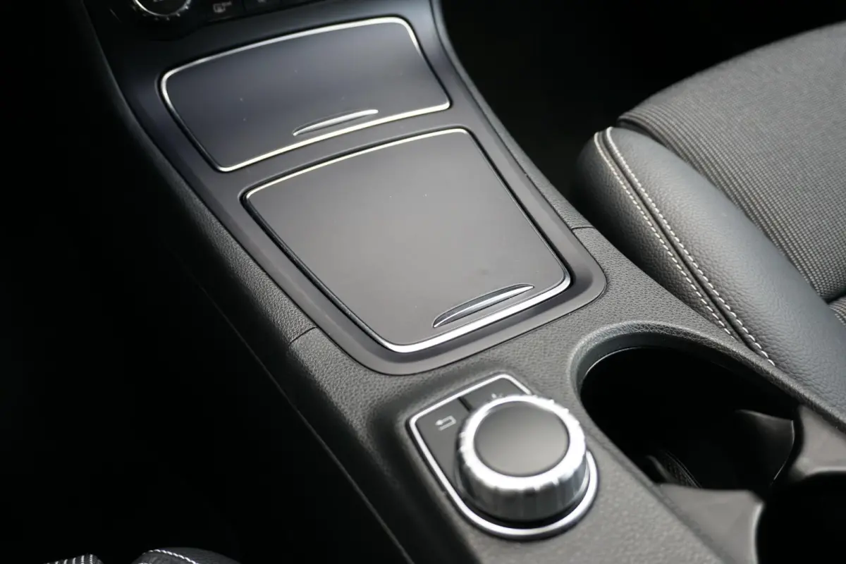 180 Prestige + CAMERA / NAVI / CLIMATE CONTROL
