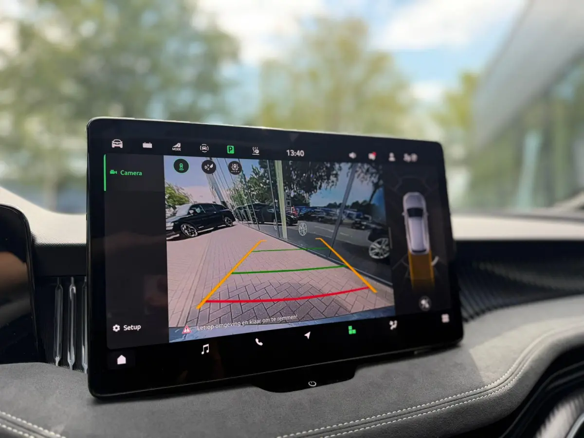 1.5 TSI PHEV Sportline Business 204 pk | Automaat | LED | Trekhaak | Achteruitrijcamera | Climate Control | Navigatie | Adaptive Cruise Control | Parkeersensoren | Privacy Glass | Stoelverwa