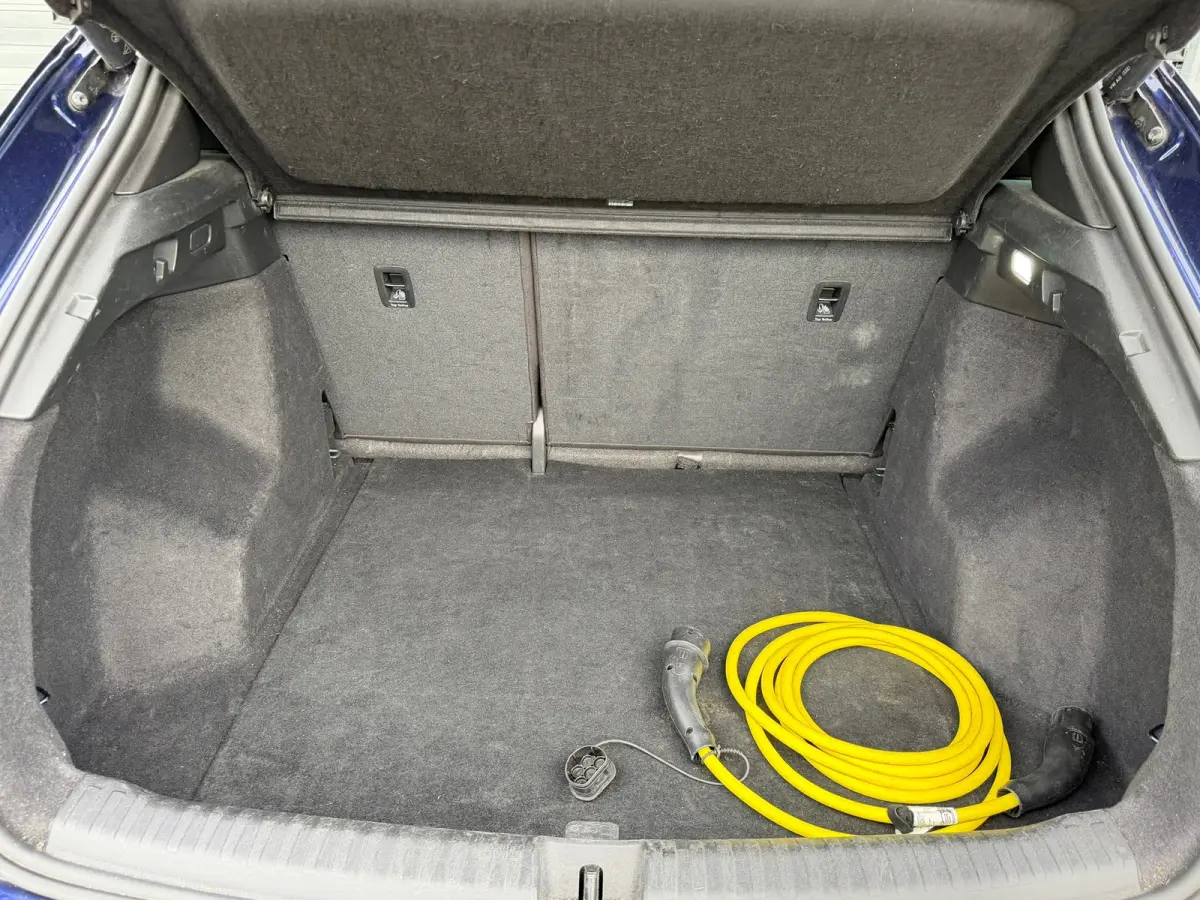 40 Launch edition S Competition 77 kWh|Soh 88%|ACC|Camera|Carplay