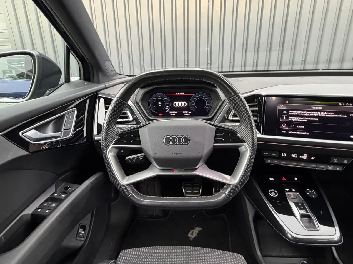 40 Launch edition S Competition 77 kWh|Soh 88%|ACC|Camera|Carplay