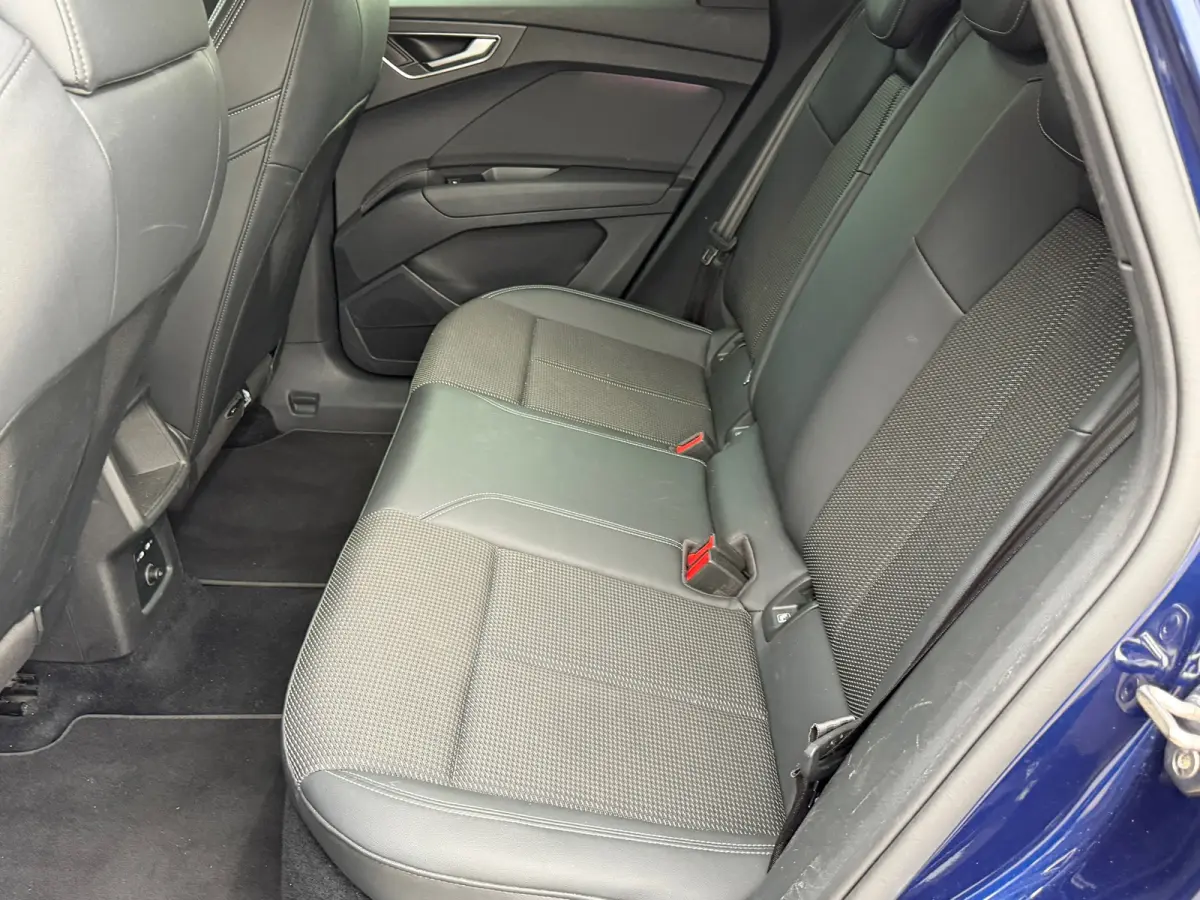40 Launch edition S Competition 77 kWh|Soh 88%|ACC|Camera|Carplay