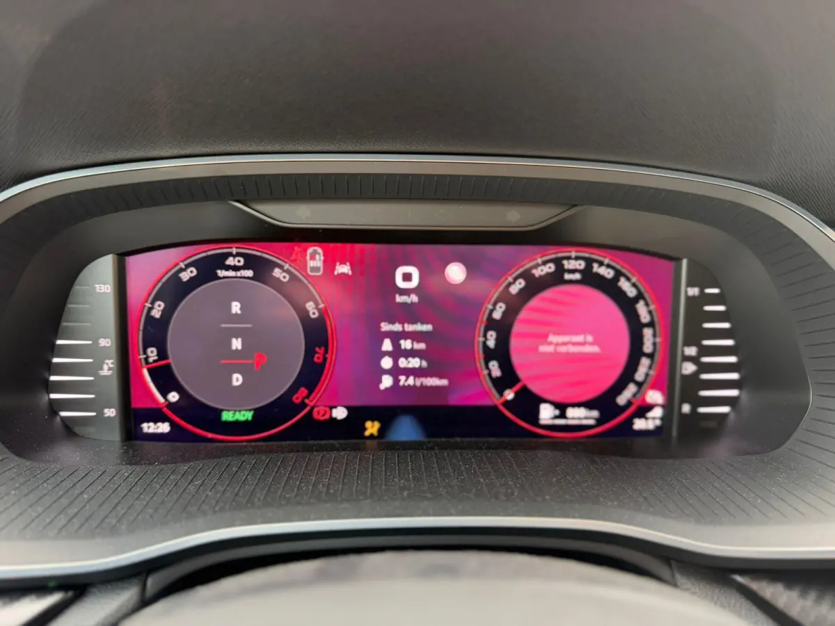 1.5 TSI MHEV Sportline Business 150 PK | Automaat | Stoelverwarming | Parkeersensoren | Adaptive Cruise Control | Camera | Virtual Cockpit | Navigatie | Lichtmetalen Velgen | Elektrische Ach