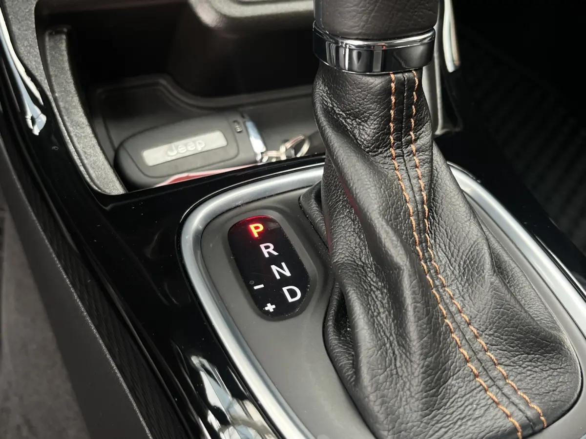 1.3T 150 Automaat Black Limited | Stuur-en stoelverwarming | Achteruitrijcamera | Parkeersensoren voor + achter | Navigatie |