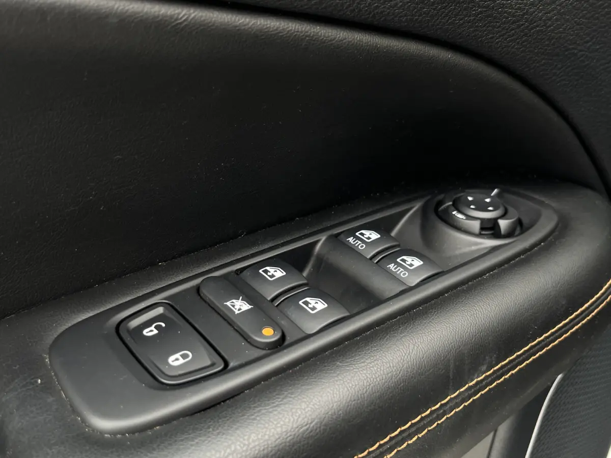 1.3T 150 Automaat Black Limited | Stuur-en stoelverwarming | Achteruitrijcamera | Parkeersensoren voor + achter | Navigatie |
