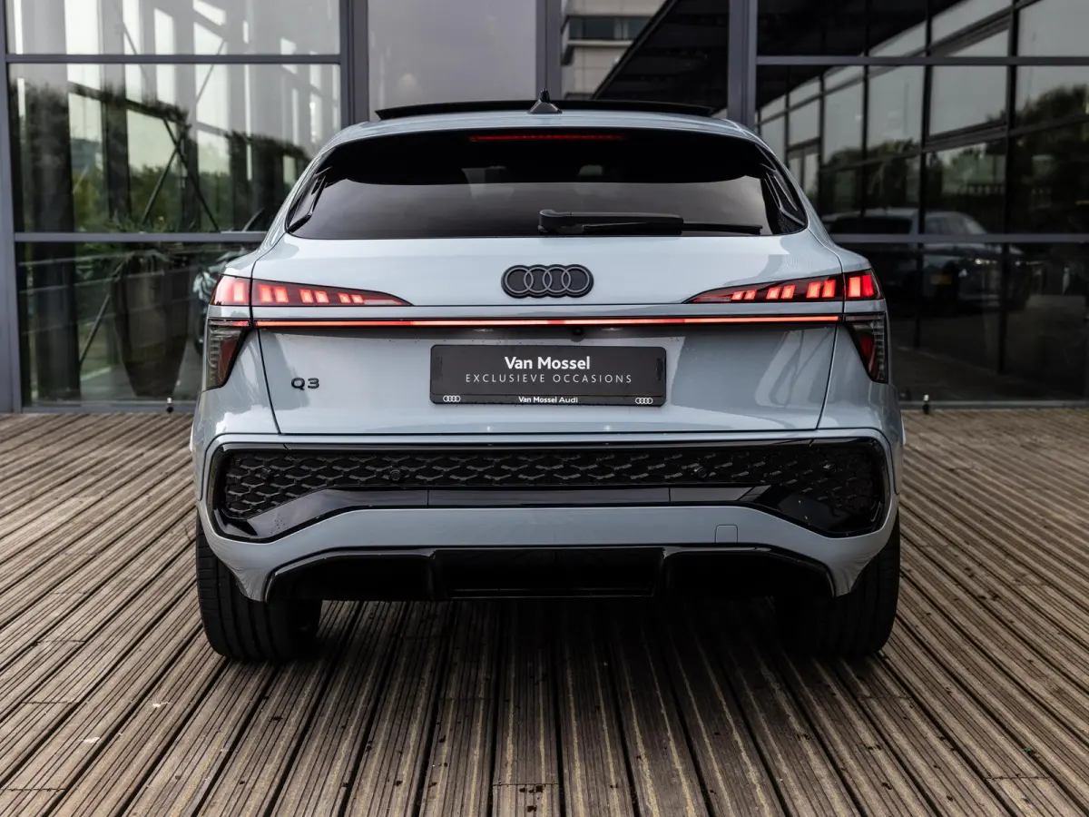 1.5 e-hybrid S edition | FISCAAL 64.000 EURO | PANORAMA/SCHUIF-KANTELDAK | PIJLGRIJS | ZWART OPTIEK | 21 INCH ZWART | MATRIX VERLICHTING | APPLE CARPLAY | STOELVERWARMING | ACHTERUITRIJCAMER