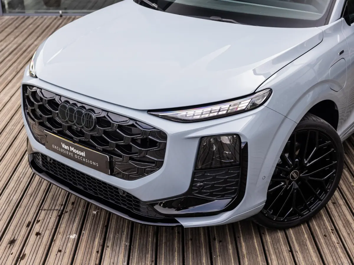 1.5 e-hybrid S edition | FISCAAL 64.000 EURO | PANORAMA/SCHUIF-KANTELDAK | PIJLGRIJS | ZWART OPTIEK | 21 INCH ZWART | MATRIX VERLICHTING | APPLE CARPLAY | STOELVERWARMING | ACHTERUITRIJCAMER