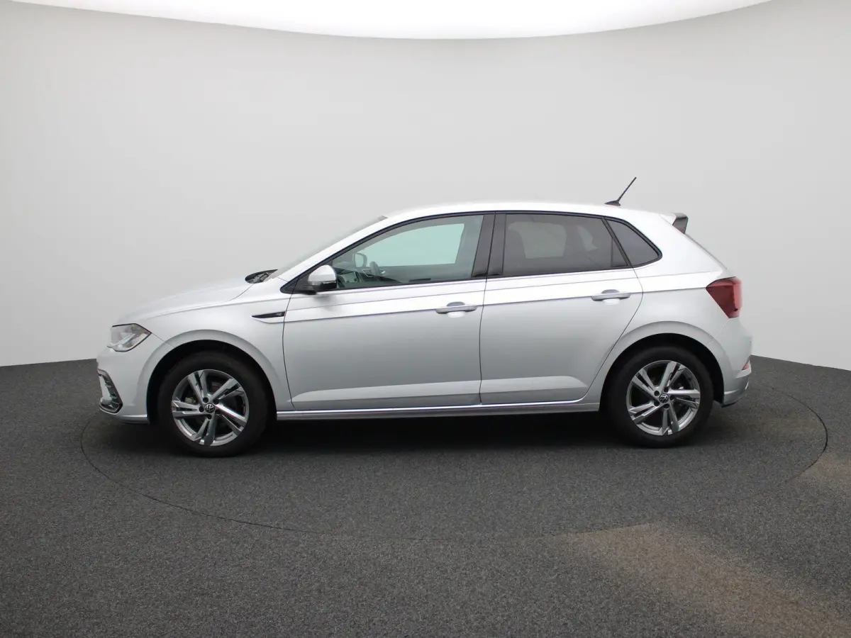 1.0 TSI | R-Line | 110 PK | Automaat | Digital Cockpit PRO | Climatronic (Automatische Airco) | Parkeersensoren | Camera | Carplay / Android Auto
