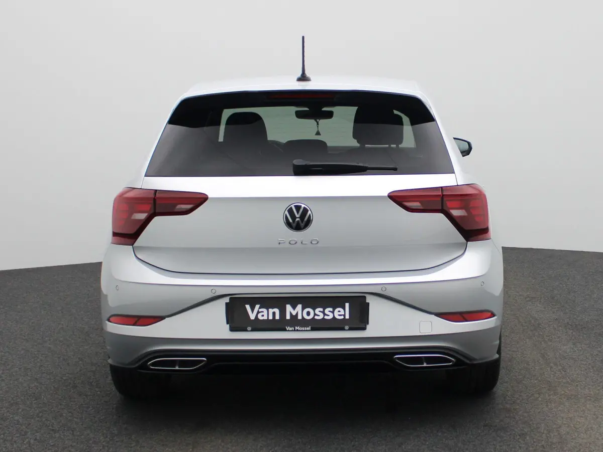 1.0 TSI | R-Line | 110 PK | Automaat | Digital Cockpit PRO | Climatronic (Automatische Airco) | Parkeersensoren | Camera | Carplay / Android Auto