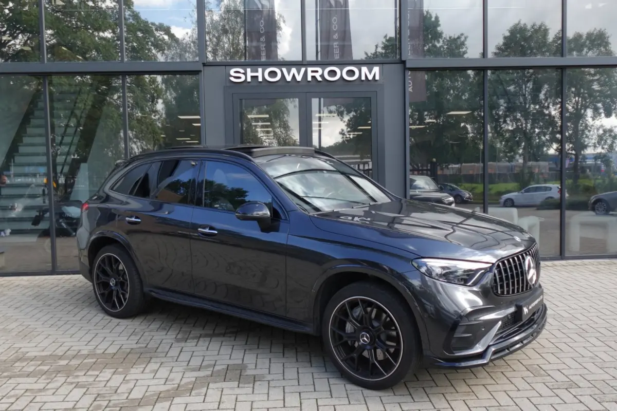GLC 4MATIC AMG Line PANO 360CAM BURMESTER