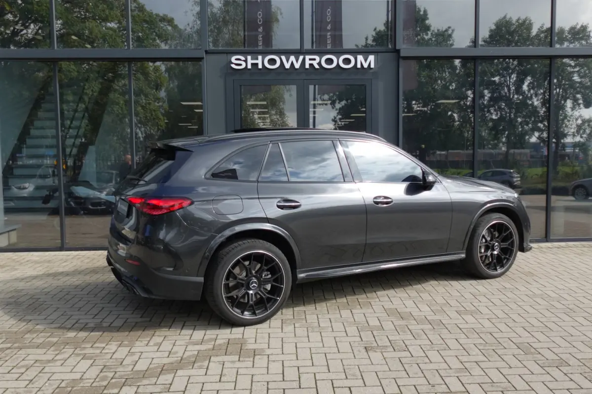 GLC 4MATIC AMG Line PANO 360CAM BURMESTER