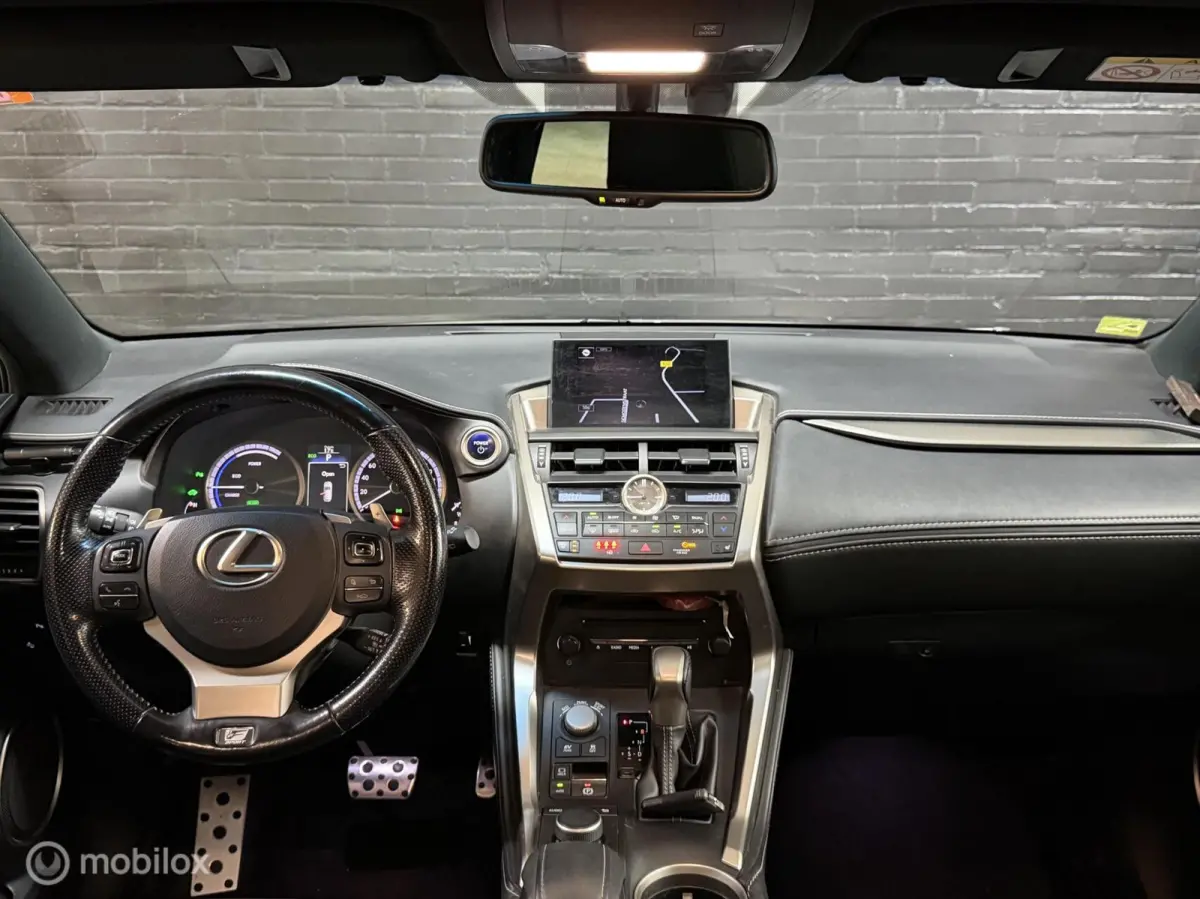 300h AWD F SPORT Luxury Line | DEALER ONDERH CAMERA