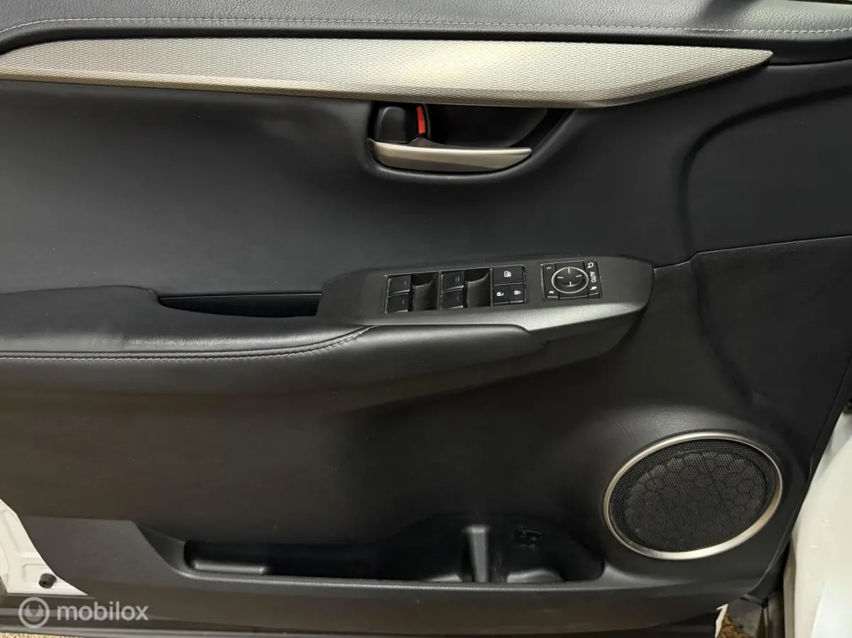 300h AWD F SPORT Luxury Line | DEALER ONDERH CAMERA