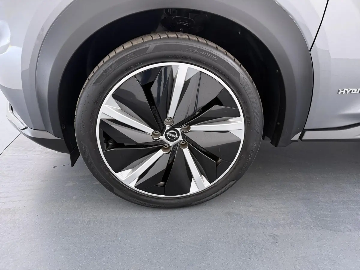 1.6 Hybrid N-Design | Stoel-, Stuur- & Voorruitverw. | | Parkeercamera | Navigatie |