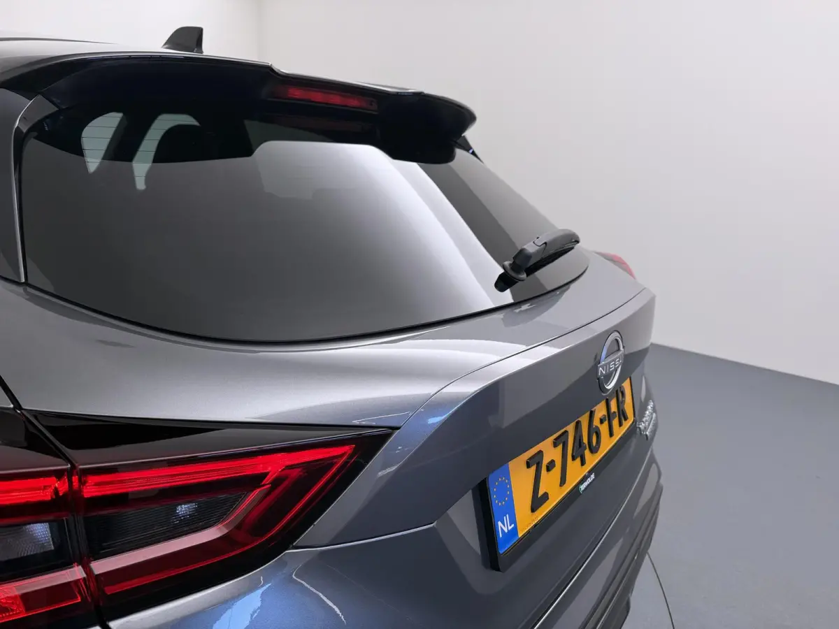 1.6 Hybrid N-Design | Stoel-, Stuur- & Voorruitverw. | | Parkeercamera | Navigatie |