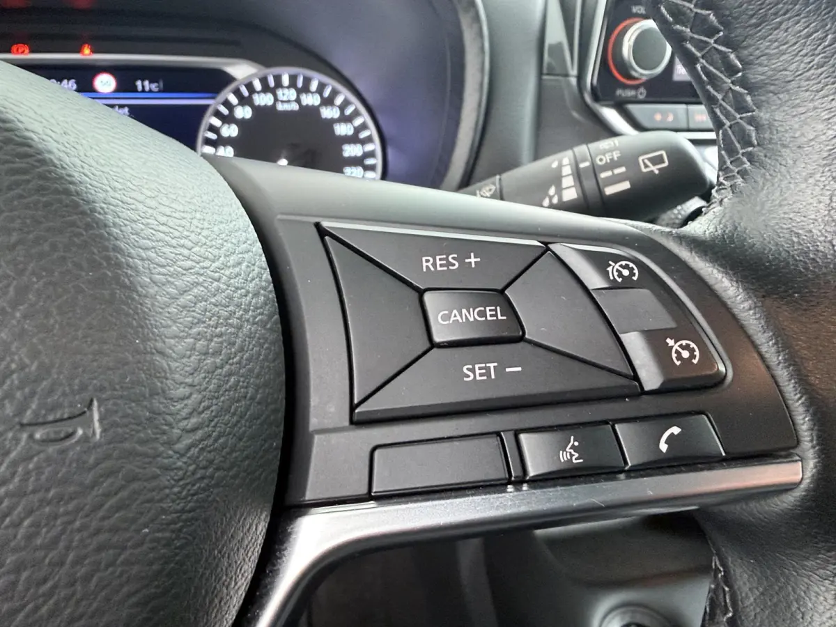 1.6 Hybrid N-Design | Stoel-, Stuur- & Voorruitverw. | | Parkeercamera | Navigatie |